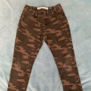 Camo stretchy pants